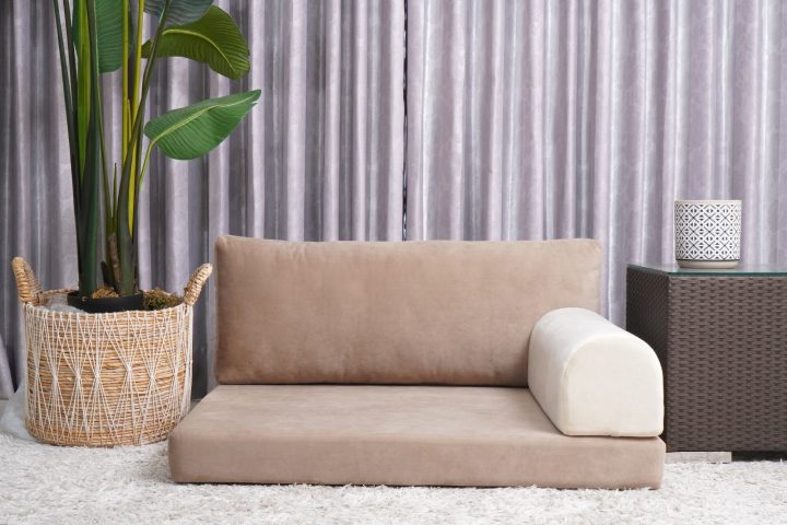 Throwpillow Backrest